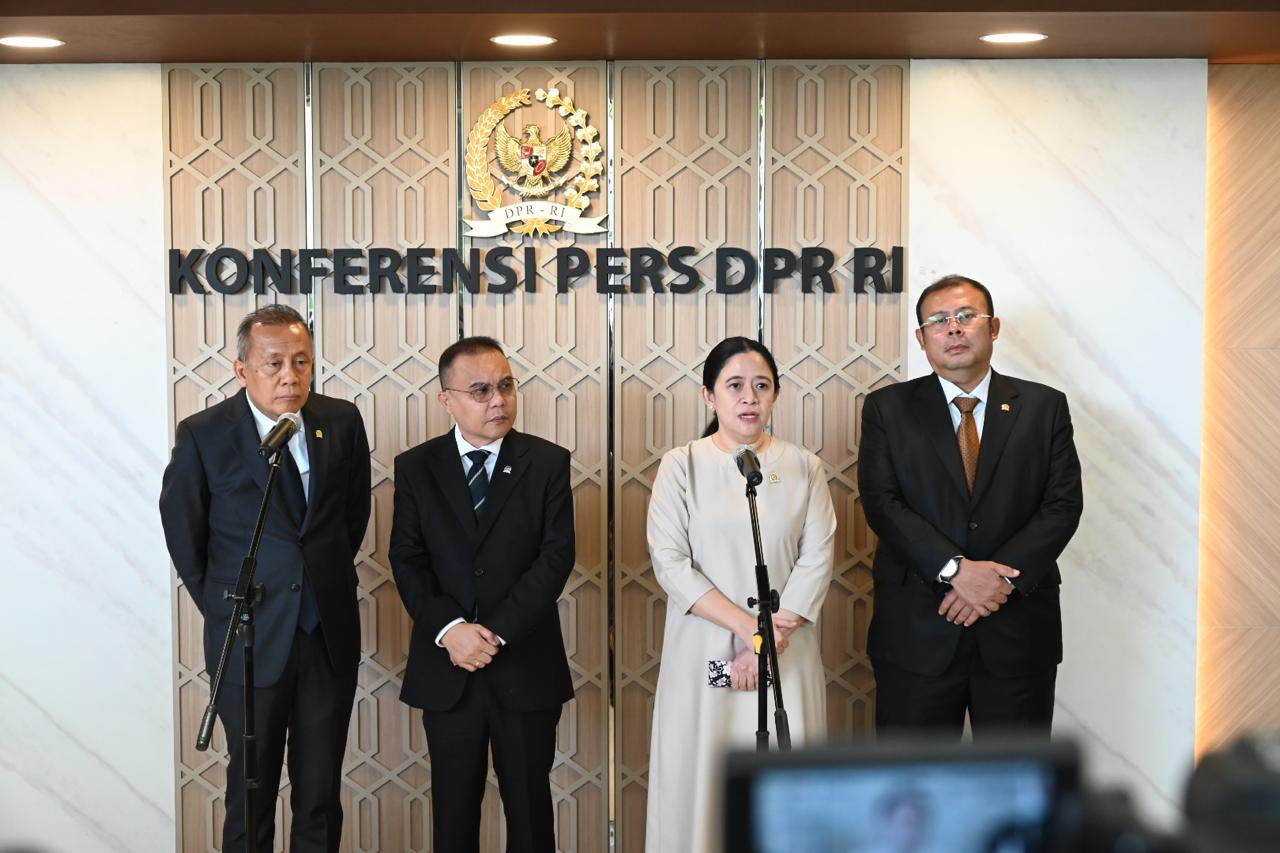 Ketua DPR RI Puan Maharani saat konferensi pers usai membuka Masa Persidangan II Tahun Sidang 2025-2026 dalam Rapat Paripurna, di Gedung Nusantara II, Senayan, Jakarta, Selasa (4/11/2025). Foto: Sari/vel.