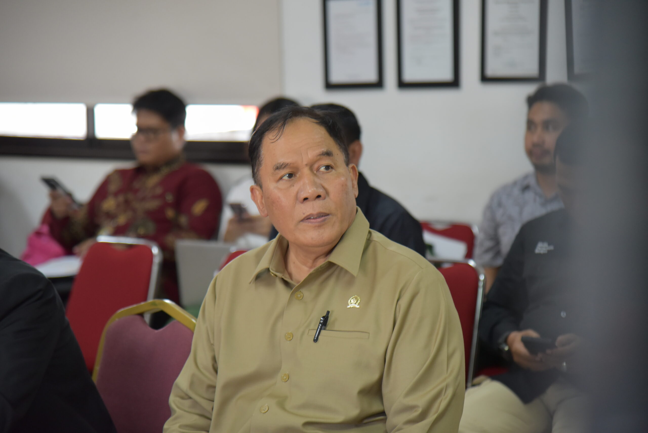 Anggota Komisi VII DPR RI, Bambang Haryo Soekartono, saat kunjungan kerja ke PT Batam Aero Technic (BAT) di Kota Batam, Kepulauan Riau, Jumat (21/11/2025). Foto: Singgih/vel.