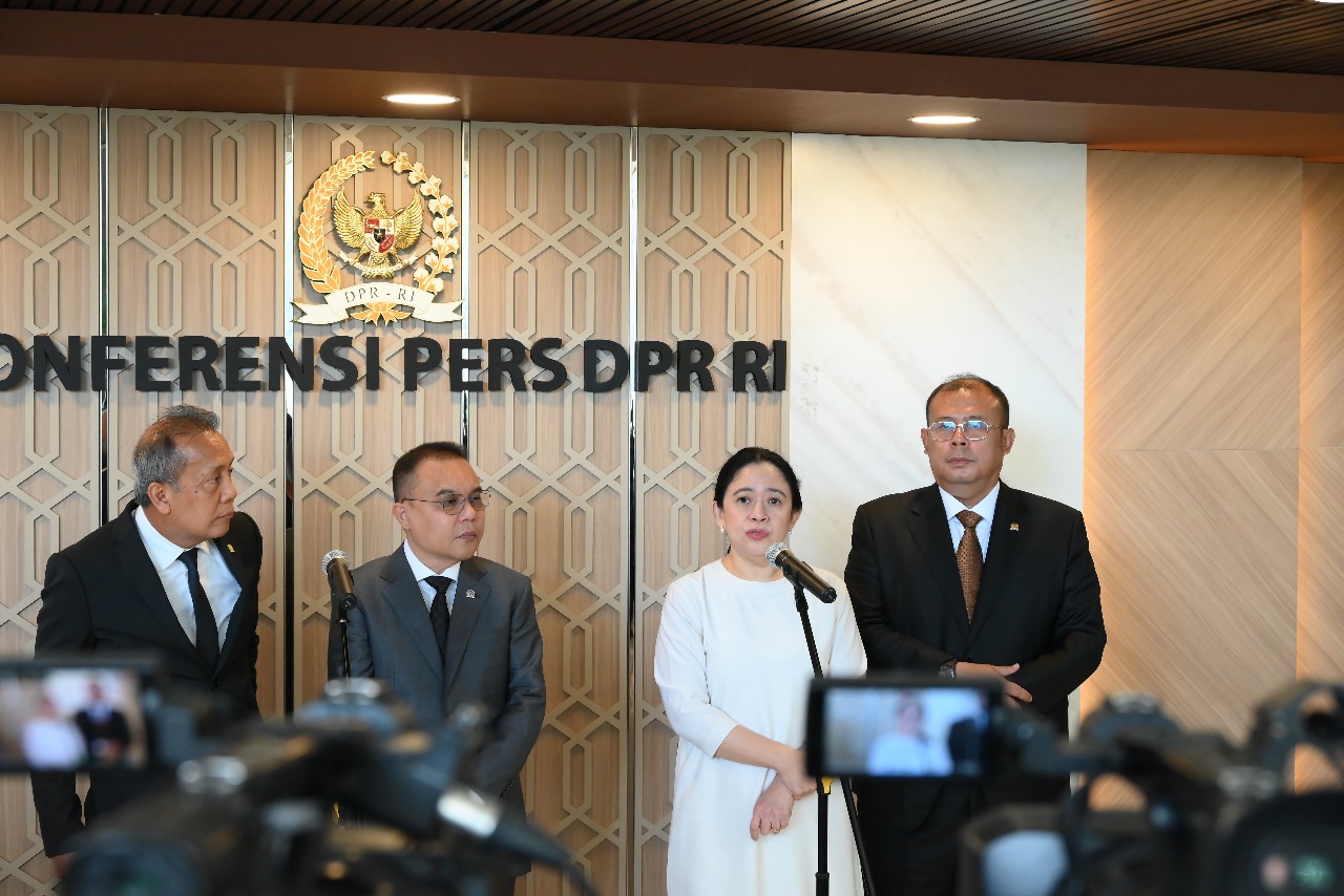 Ketua DPR Puan Maharani saat konferensi pers usai Rapat Paripurna di Kompleks Parlemen Senayan, Jakarta, Selasa (25/11/2025). Foto: Sari/vel.