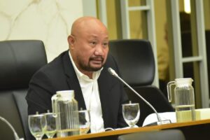Anggota Komisi IV DPR RI Sumail Abdullah saat mengikuti Rapat Kerja Komisi IV DPR RI bersama Menteri Kehutanan RI di Gedung Nusantara I, Senayan, Jakarta, Senin (24/11/2025). Foto: Oji/vel.