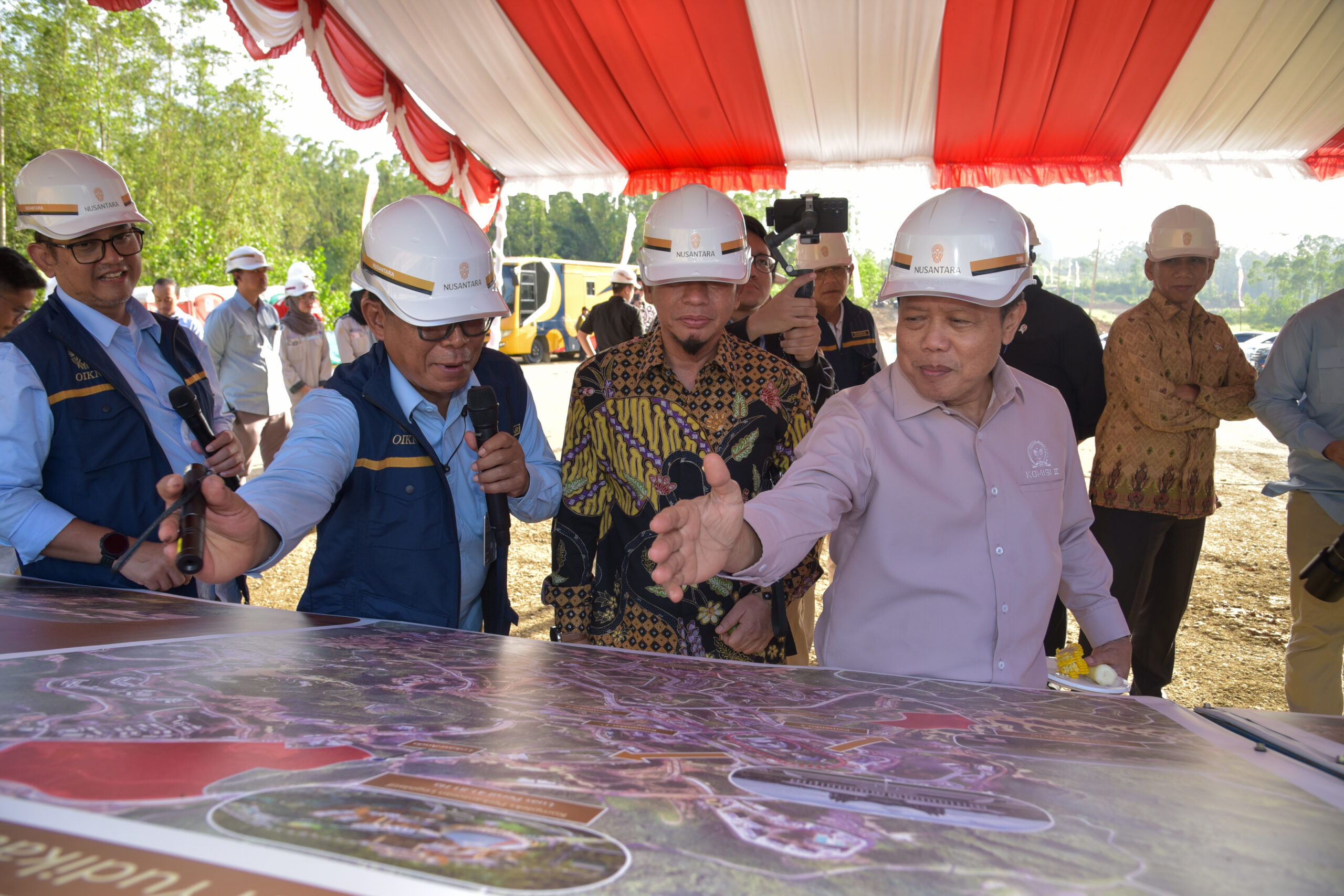 Anggota Komisi II DPR RI, Mohammad Toha di sela-sela kunjungan Komisi II ke IKN, Selasa (11/11/2025). Foto : Gys/Andri.