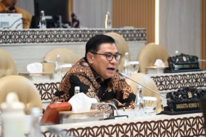Anggota Komisi V DPR RI Danang Wicaksana Sulistya saat mengikuti Rapat Kerja Komisi V di Gedung Nusantara, DPR RI, Senayan, Jakarta, Rabu (26/11/2025). Foto: Sari/vel.