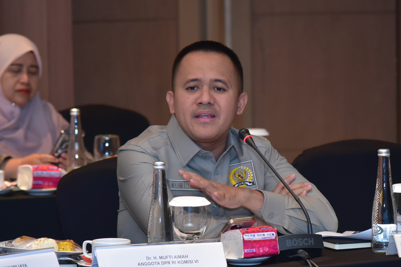 Anggota Komisi VI DPR RI, Mufti Aimah Nurul Anam dalam pertemuan dengan perwakilan Danantara, BP BUMN, PT PGN Tbk, dan Pertamina EP di Sidoarjo, Jawa Timur, baru-baru ini. Foto : Oji/Andri.