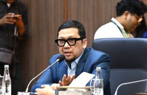 Wakil Ketua Badan Legislasi (Baleg) DPR RI Ahmad Doli dalam rangka penyusunan Rancangan Undang-Undang (RUU) tentang Komoditas Strategis di Gedung Nusantara I DPR RI, Senayan, Jakarta, Rabu (12/11/2025). Foto : Geraldi/Andri.