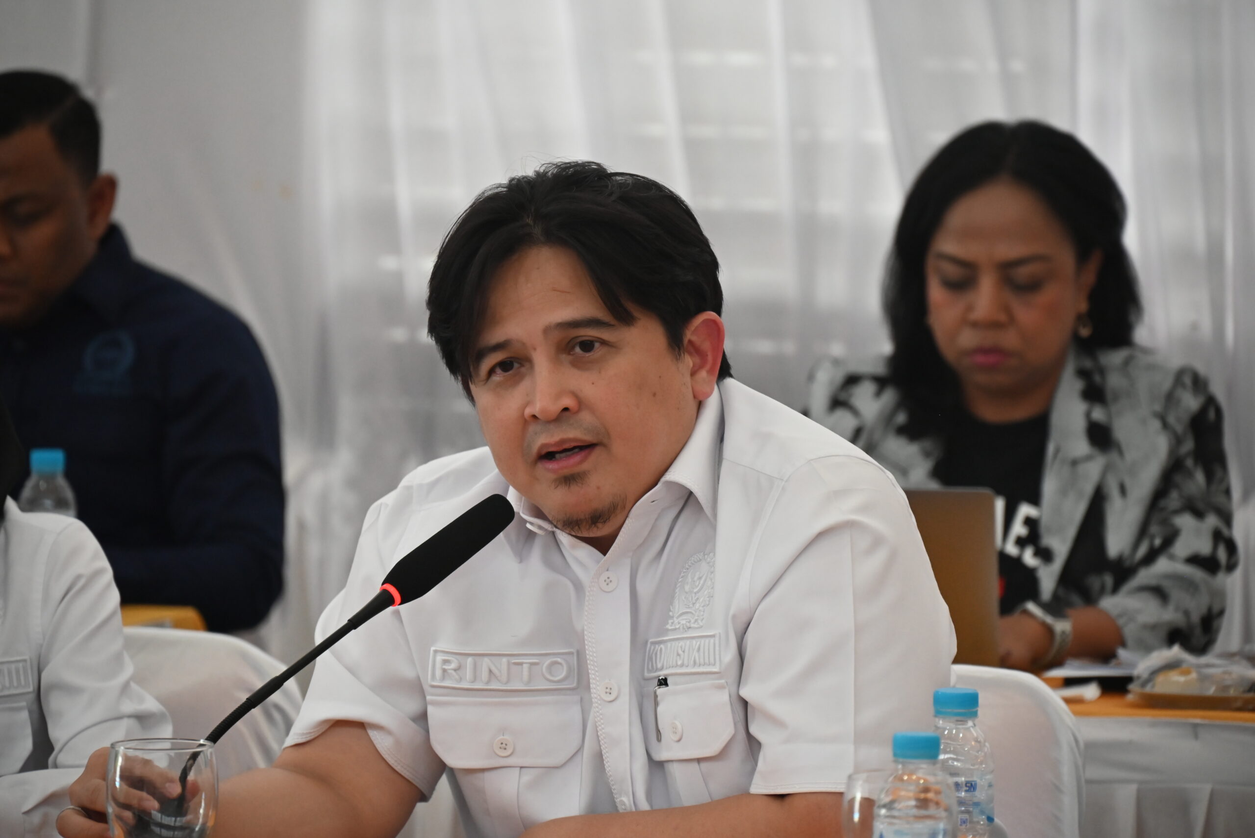 Wakil Ketua Komisi XIII DPR RI Rinto Subekti saat mengikuti pertemuan Komisi XIII DPR RI dengan otoritas Rutan Surakarta, Rabu (12/11/2025). Foto: Husen/vel