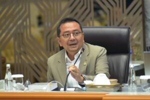 Wakil Ketua Komisi V DPR RI, Syaiful Huda saat Rapat Kerja Komisi V DPR RI dengan Menteri Perhubungan di Gedung Nusantara, Senayan, Jakarta pada Selasa (18/11/2025). Foto: Oji/vel.