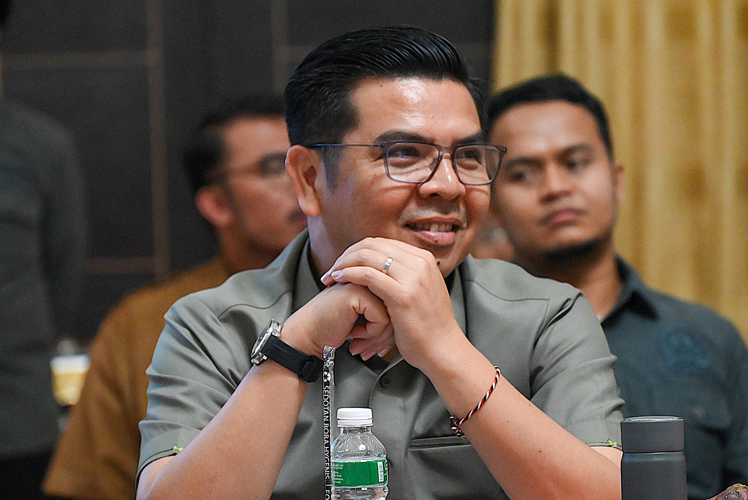 Anggota Komisi VII DPR RI Bane Raja Manalu dalam Kunjungan Kerja Reses Komisi VII di Padang Pariaman, Sumatera Barat, Senin (22/12/2025). Foto : Ndy/Andri.