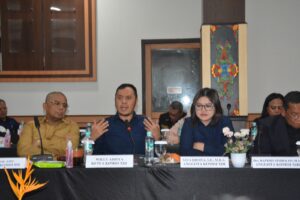 Ketua Komisi XIII DPR RI, Willy Aditya saat memimpin Kunjungan kerja spesifik Komisi XIII DPR RI ke Padang, Sumatera Barat, Sabtu (29/11/2025). Foto: Ayu/vel.