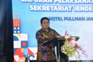 Deputi Bidang Administrasi Setjen DPR RI, Rahmad Budiaji, saat menyampaikan arahan pada Rapat Kerja Monitoring dan Evaluasi (Monev) Reformasi Birokrasi (RB) Section Tahun 2025. Foto: Arief/vel.