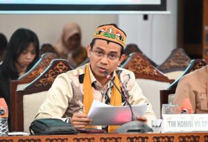 Anggota komisi VII DPR Hendry Munief saat Kunjungan Kerja Reses ke Palangkaraya, Kalimantan Tengah, Senin (15/12/2025). Foto : In/Andri.