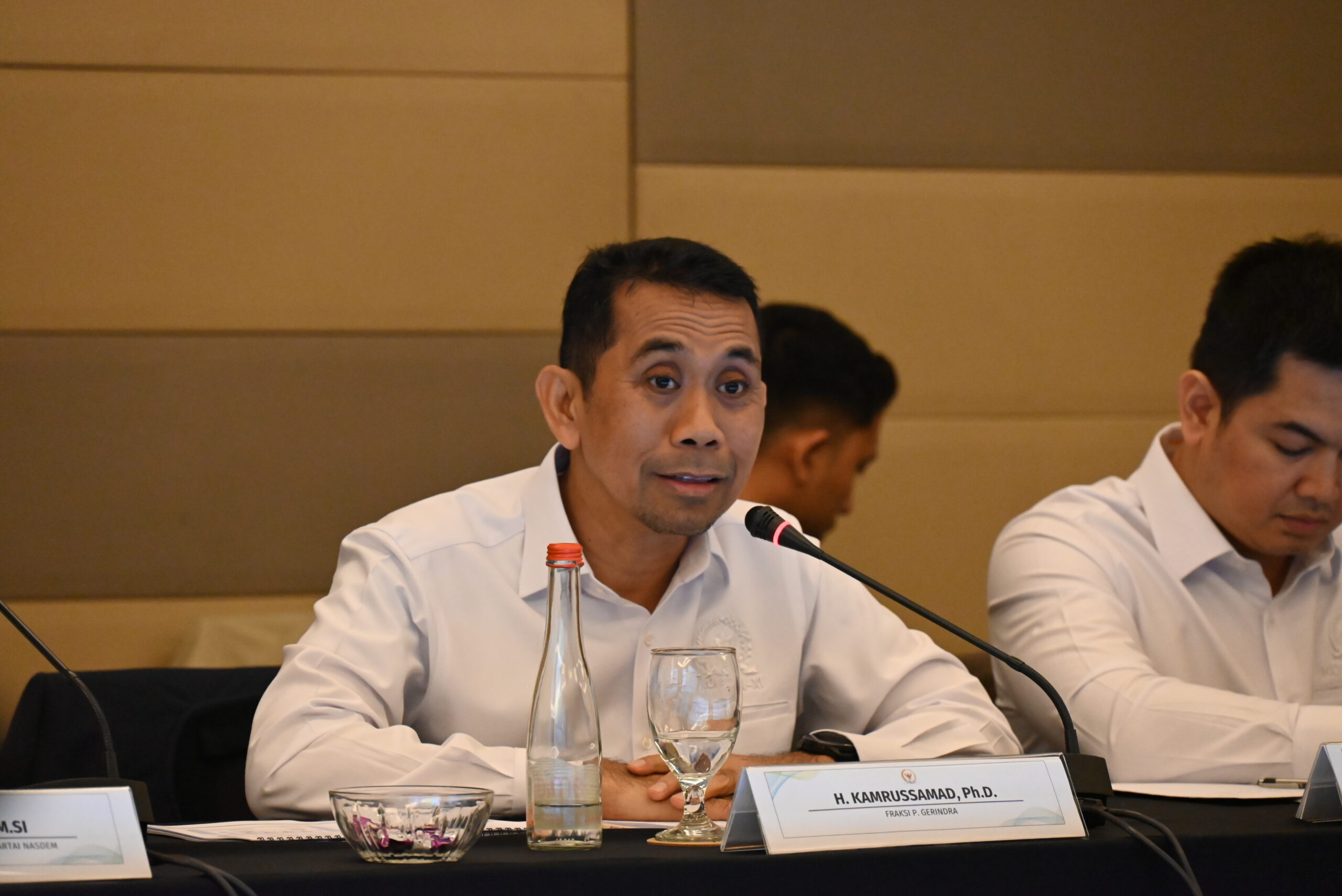 Anggota Komisi XI DPR RI, Kamrussamad, saat mengikuti kunjungan spesifik Komisi XI ke Denpasar. Foto: Balggys/vel.