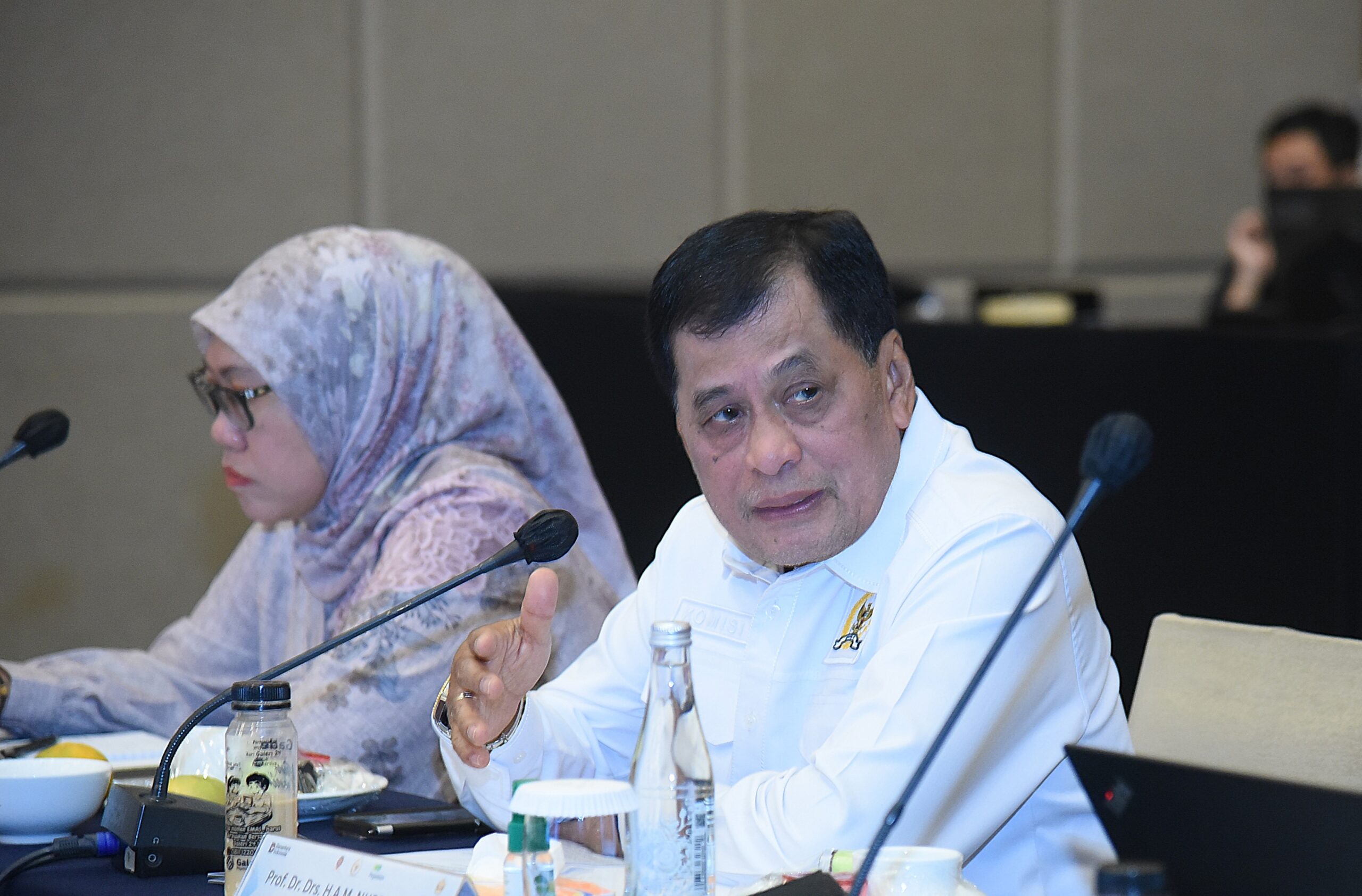 Wakil Ketua Komisi VI DPR RI, Nurdin Halid saat pertemuan dengan akademisi Universitas Padjajaran, PT Pegadaian (persero) serta jajaran KPPU, Bandung, Jawa Barat, Rabu (26/11/2025). Foto : Afr/Andri