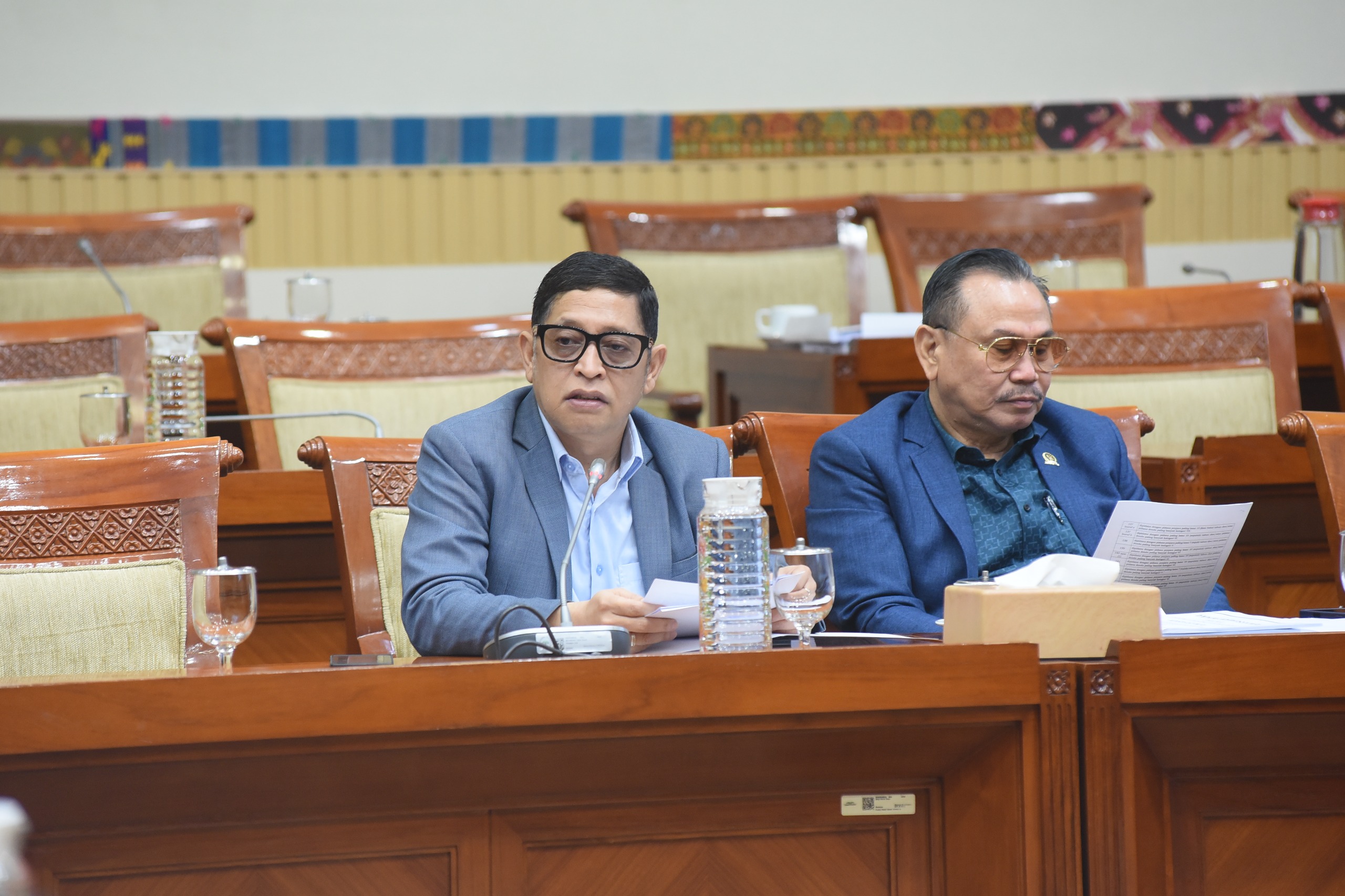 Anggota Komisi III DPR RI, Bob Hasan, saat mengikuti Rapat Panja Penyesuaian Pidana di Ruang Rapat Komisi III, Senin (1/12/2025). Foto: Arief/vel.