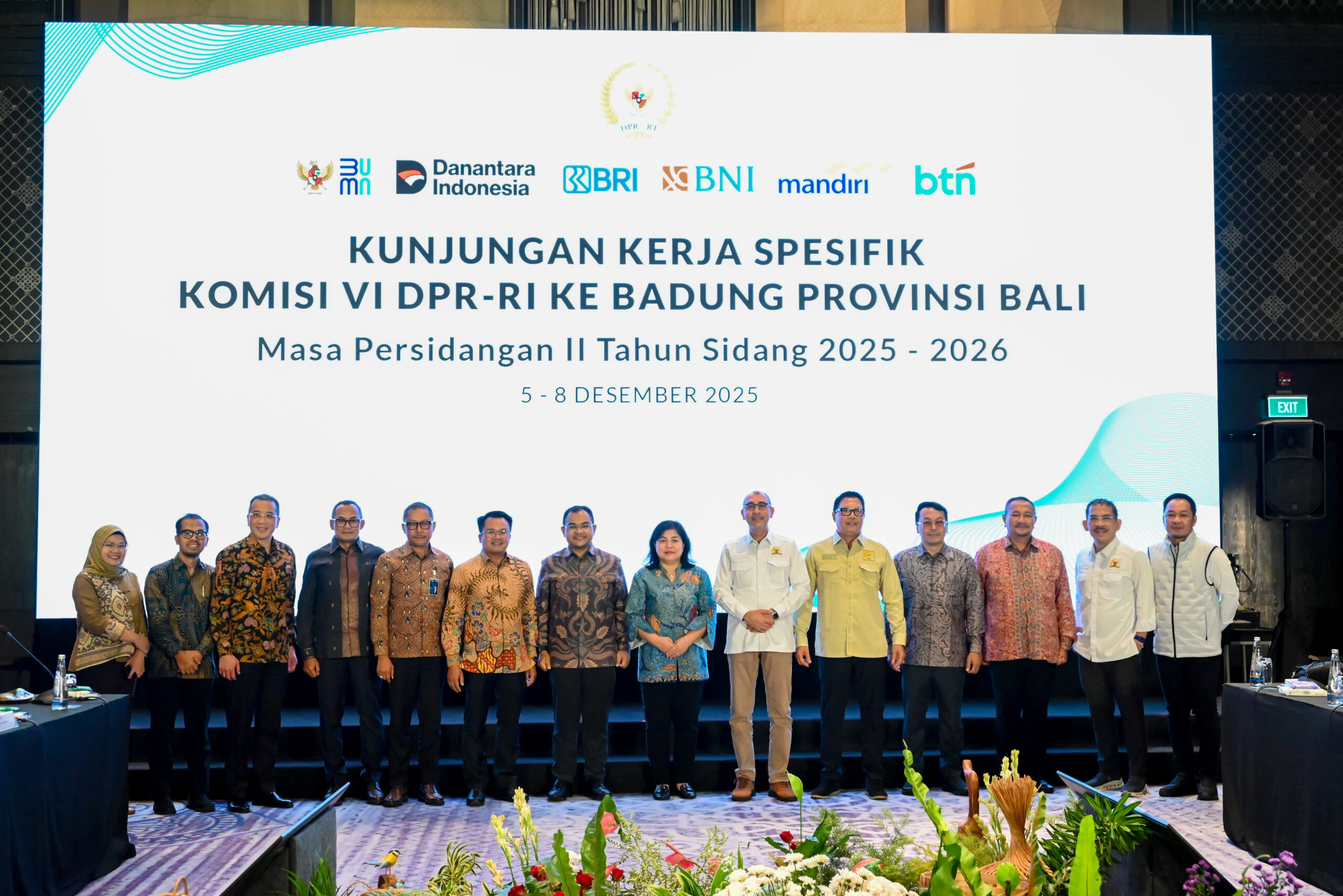 Foto bersama Tim Kunjungan Kerja Spesifik Komisi VI usai pertemuan di Badung, Bali, Jumat (5/12/2025). Foto: Nadya/vel.