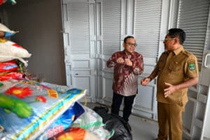 Ketua Komisi VII DPR RI Saleh Partaonan Daulay dalam kunjungan kerja reses Komisi VII DPR RI di Padang Pariaman, Sumatra Barat, Senin (22/12/2025). Foto : Ndy/Andri.