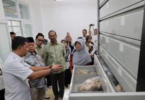Wakil Ketua Komisi X DPR RI Kurniasih Mufidayati saat memimpin kunjungan kerja di Kawasan Sains dan Teknologi (KST) Ir. Soekarno Cibinong, Kabupaten Bogor, Jawa Barat, Rabu (03/12/2025). Foto : Andri.