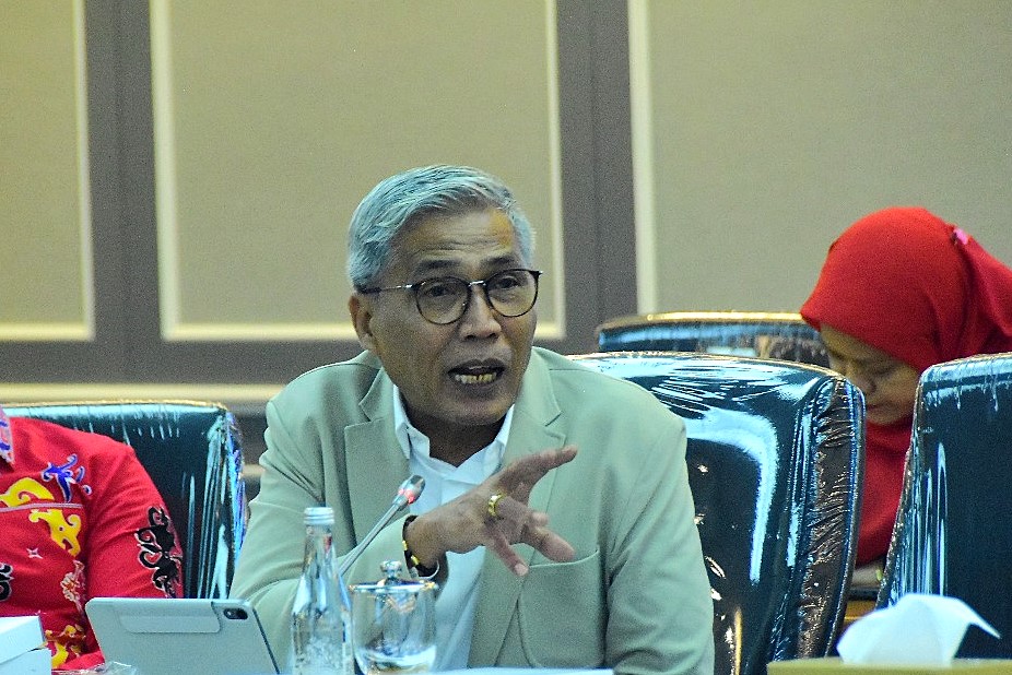 Anggota Komisi XIII DPR RI Mafirion dalam RDP/RDPU Kdengan Dirjen AHU Kementerian Hukum, Dirjen Imigrasi, serta perwakilan HAKAN dan APAB di Gedung Nusantara II, DPR RI, Senayan, Jakarta, Kamis (27/11/2025). Foto : Sari/Andri