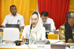 Wakil Ketua Komisi XIII DPR RI Dewi Asmara saat kunjungan kerja spesifik di Banda Aceh, Provinsi Aceh, Senin (1/12/2025). Foto: Chasbi/vel.