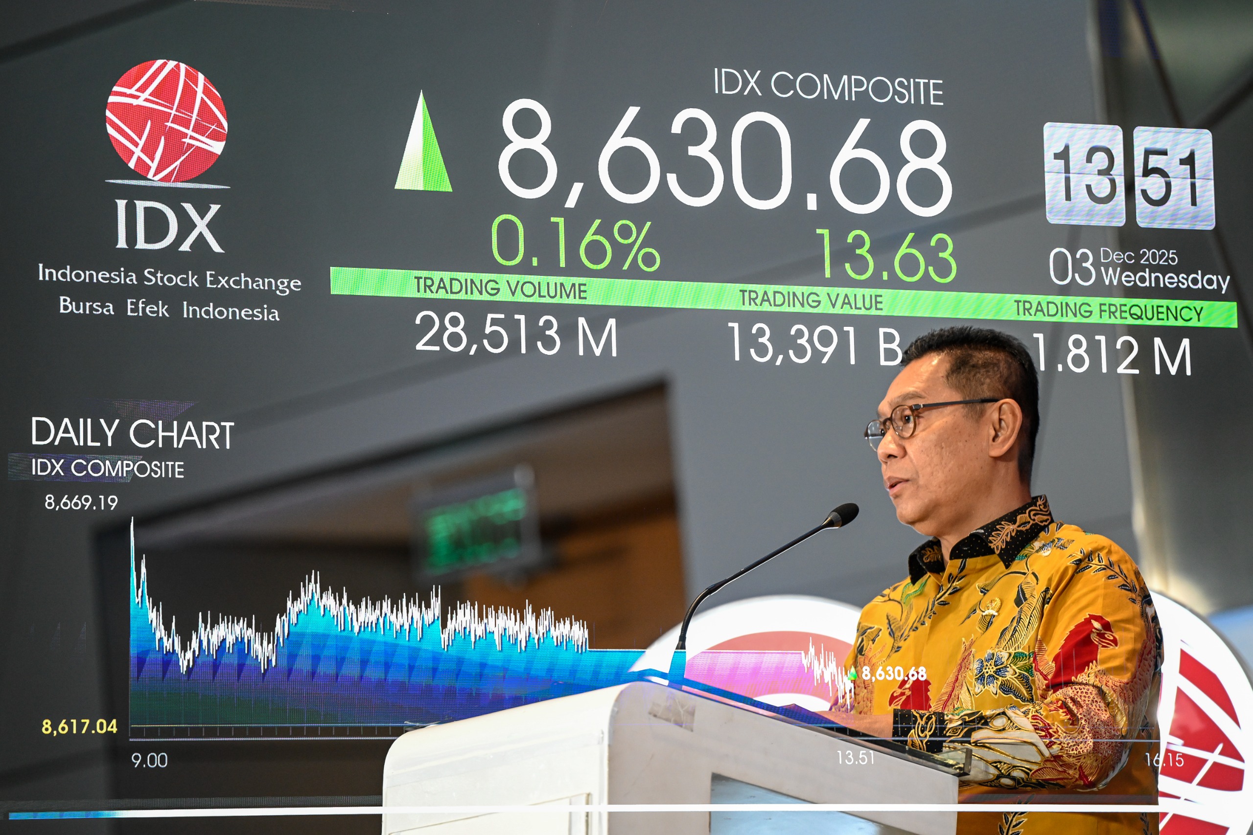 Wakil Ketua DPR RI, Adies Kadir saat menjadi Keynote Speaker dalam CNBC Financial Forum: “Penguatan Sistem Keuangan Indonesia”, yang digelar di Bursa Efek Indonesia, Jakarta, Rabu (3/12/2025). Foto : Faisal/Andri.