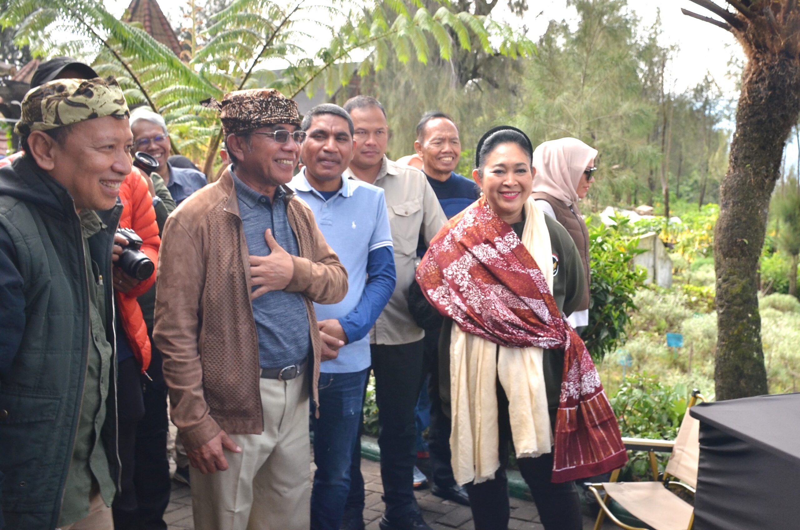 Ketua Komisi IV DPR RI, Siti Hediati Hariyadi saat memimpin Kunjungan Kerja Reses Komisi IV DPR RI di kawasan Bromo, Probolinggo, Jawa Timur, Jumat (12/12/2025). Foto : Arl/Andri.
