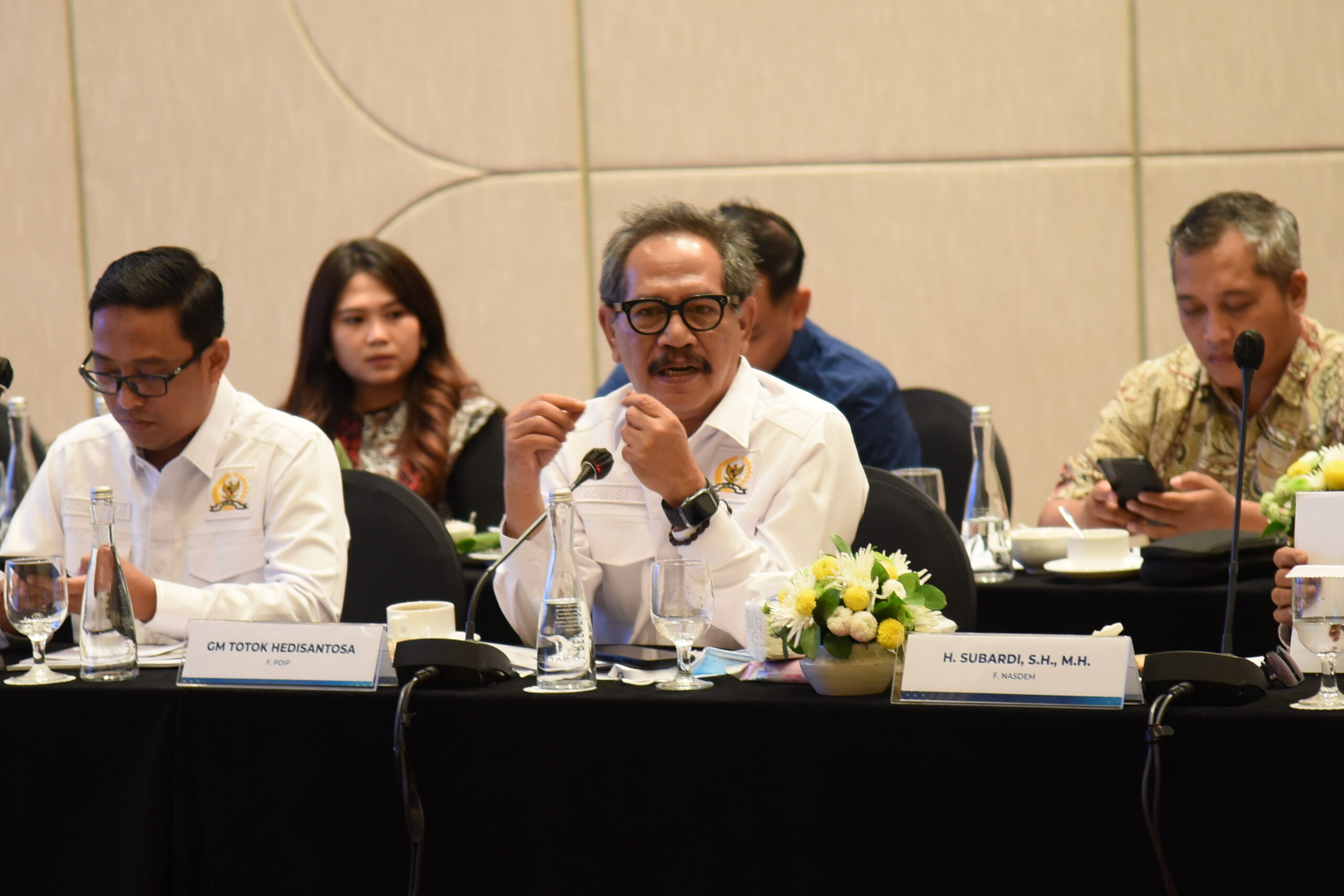 Anggota Komisi VI DPR RI, GM Totok Hedi Santosa saat kunjungan kerja reses Komisi VI DPR ke Daerah Istimewa Yogyakarta (DIY), Kamis (11/12). Foto: Kiki/Mahendra.