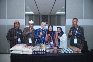 Wakil Ketua BAM DPR RI, Cellica Nurrachadiana, saat menghadiri Festival Aspirasi di PT Pupuk Kujang, Kabupaten Karawang, Provinsi Jawa Barat, Senin (8/12/2025). Foto: Farhan/vel.