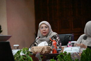 Wakil Ketua Komisi X DPR RI, Himmatul Aliyah saat Kunjungan Reses di Kantor Walikota Semarang, Jawa Tengah. Rabu (10/12/2025). Foto: Ya/Karisma.