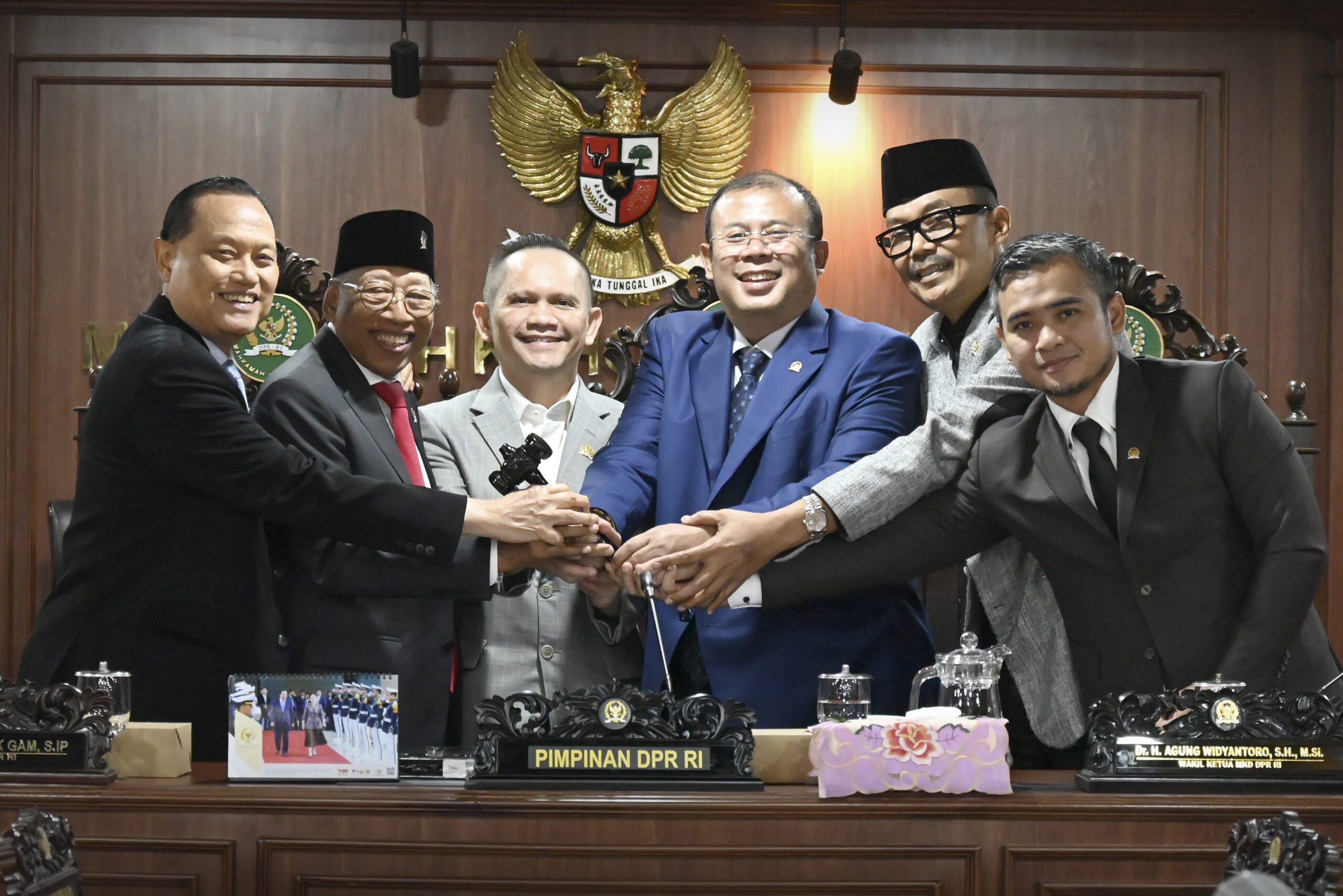 Wakil Ketua DPR RI, Cucun Ahmad Syamsurijal dalam rapat MKD DPR RI di Ruang Rapat MKD, Gedung Nusantara I, Kompleks Parlemen, Senayan, Jakarta, Selasa (27/1/2026). Foto: Mario/Mahendra.