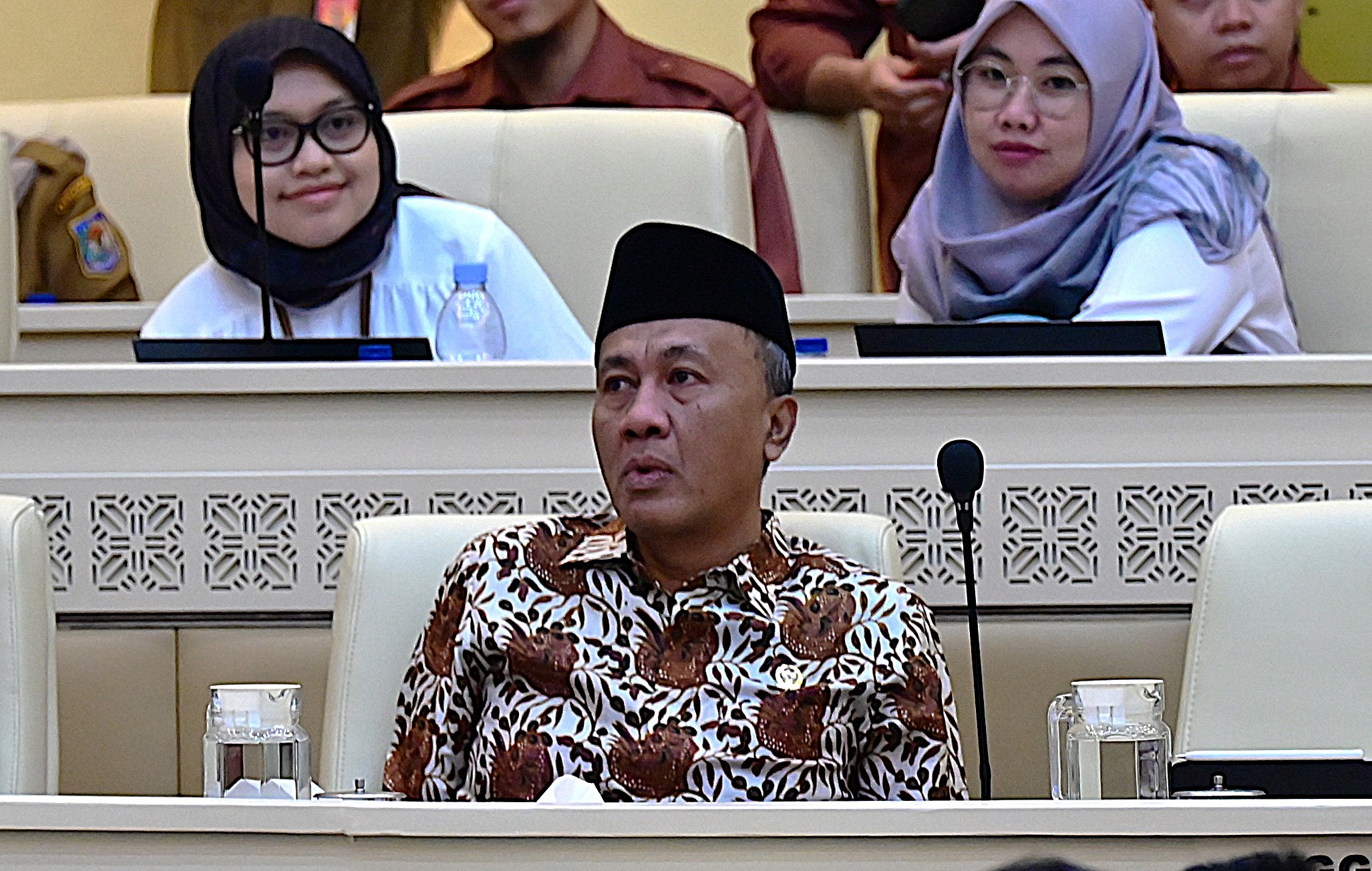 Anggota Komisi II DPR RI Fauzan Khalid dalam Rapat Kerja Komisi II DPR RI bersama sejumlah mitra kerja, antara lain Kementerian ATR/BPN, Kementerian PANRB di Gedung DPR RI, Senayan, Jakarta, Senin (19/1/2026). Foto : FadliAndri.