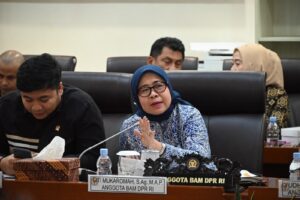 Anggota Badan Aspirasi Masyarakat (BAM) DPR RI, Siti Mukaromah saat menerima audiensi dari kelompok Penjaga Warisan Sunda (PEWARIS) di Gedung Nusantara II, Senayan, Jakarta, Selasa (20/1/2026). Foto: Mahendra.