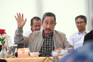 Anggota Komisi V DPR RI, Haryanto saat Kunjungan Kerja Spesifik (Kunspek) ke kantor Jasamarga Cabang Palikanci di Kota Cirebon, Provinsi Jawa Barat. Kamis (15/1/2026). Foto : Ndn/Andri.