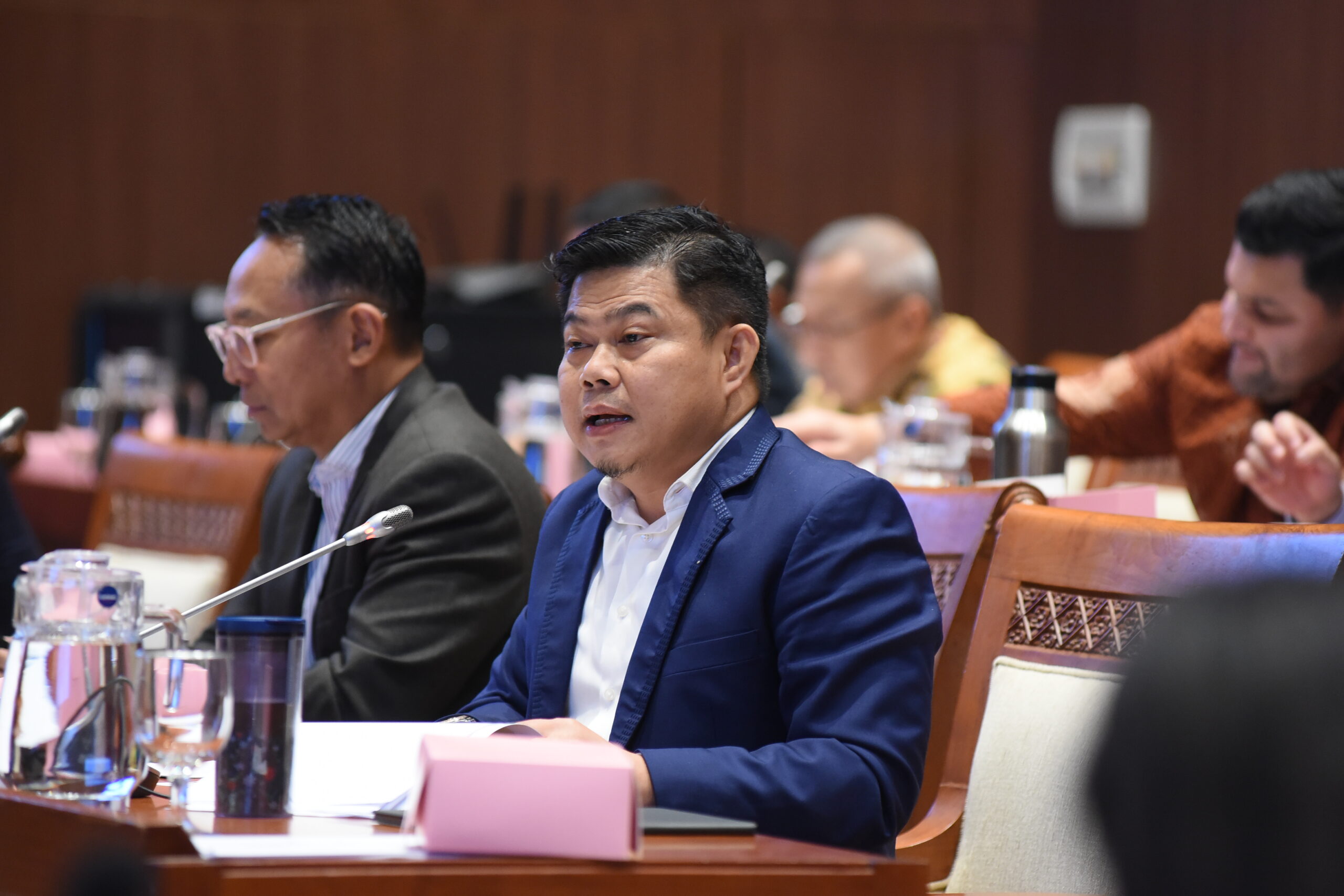 Anggota Komisi I DPR RI, Oleh Soleh saat Rapat Kerja Komisi I DPR RI bersama Menteri Komunikasi dan Digital (Menkomdigi) RI di Kompleks Parlemen, Senayan, Jakarta, Senin (26/1/2026). Foto: Arief/Mahendra.