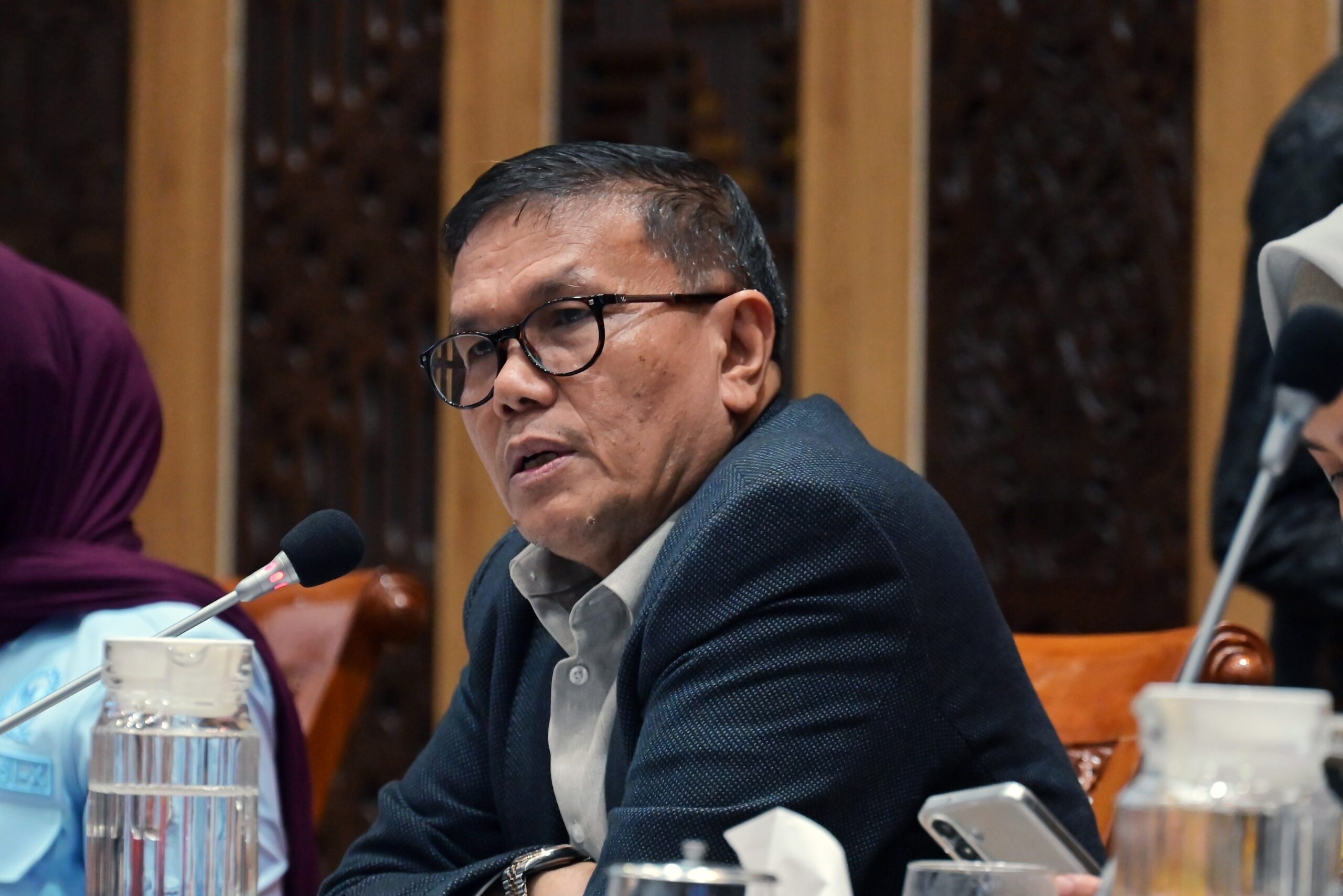 Anggota Komisi X DPR RI, Sabam Sinaga, saat rapat kerja Dengan Menteri Kebudayaan Fadli Zon di Gedung Nusantara II, Komplek DPR, Rabu (21/1/2026). Foto: Tari/Karisma.