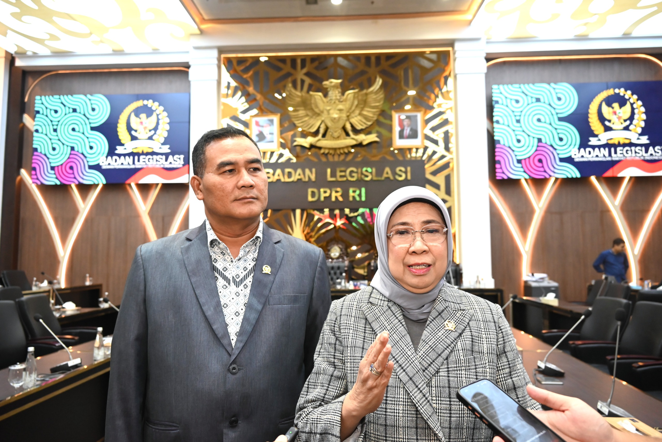 nggota Badan Legislasi Andi Yuliani Paris usai agenda rapat Baleg terkait harmonisasi RUU Pengelolaan Perubahan Iklim di Gedung Nusantara I, Senayan, Jakarta, Kamis (15/1/2026). Foto : Geral/Andri