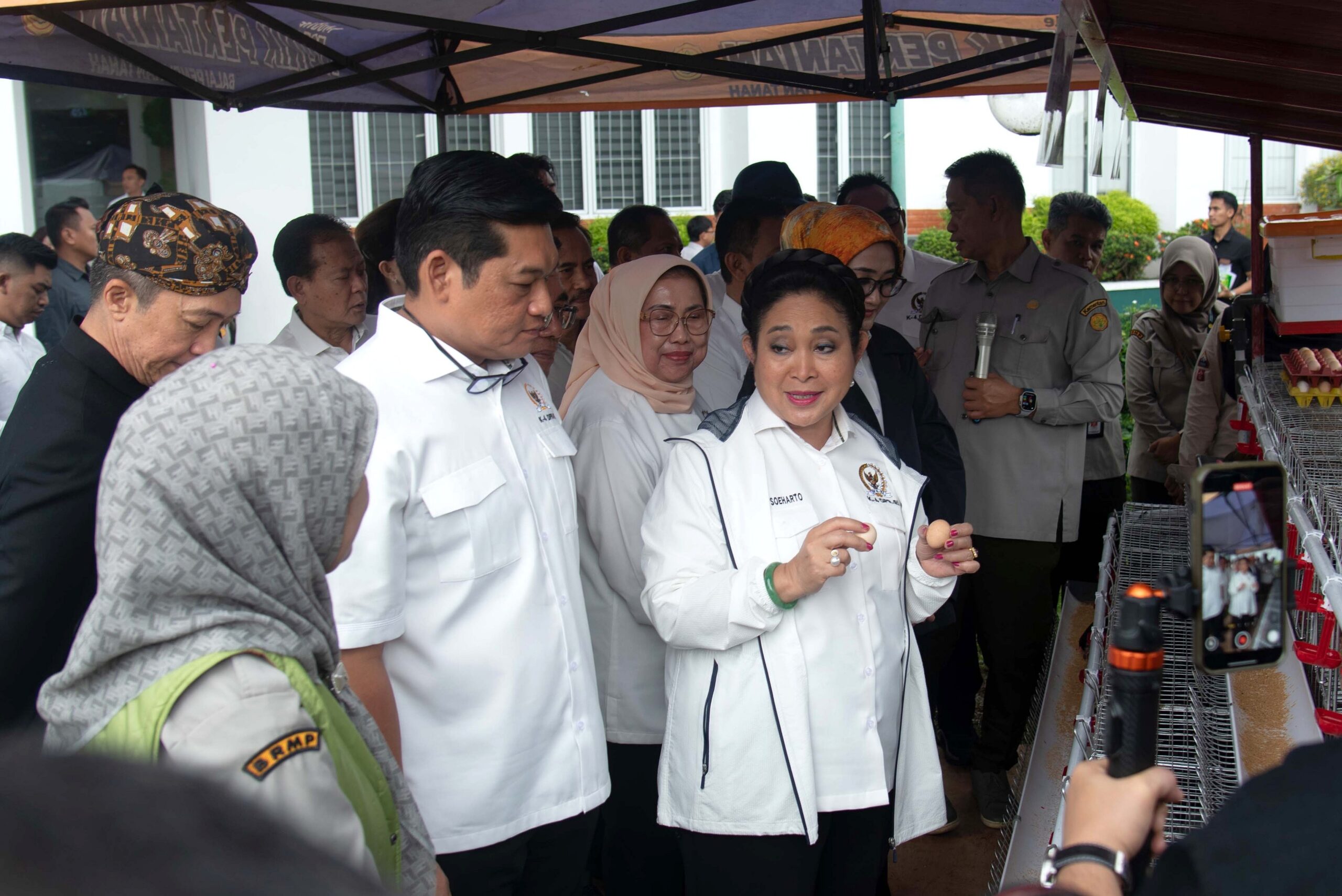 Ketua Komisi IV DPR RI, Siti Hediati Soeharto, saat Kunjungan Kerja Spesifik ke Badan Perakitan dan Modernisasi Pertanian (BRMP) Hortikultura Bogor, Kamis (22/1/2026). Foto: Eki/Karisma.