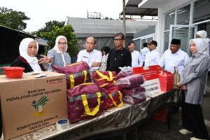 Anggota Komisi VIII DPR RI, Haeny Relawati Rini Widyastuti, saat melakukan Kunjungan Kerja Spesifik Komisi VIII DPR RI ke kantor Badan Penanggulangan Bencana Daerah (BPBD) Surabaya, Jawa Timur, Kamis (22/1/2026). Foto: qq/Karisma.
