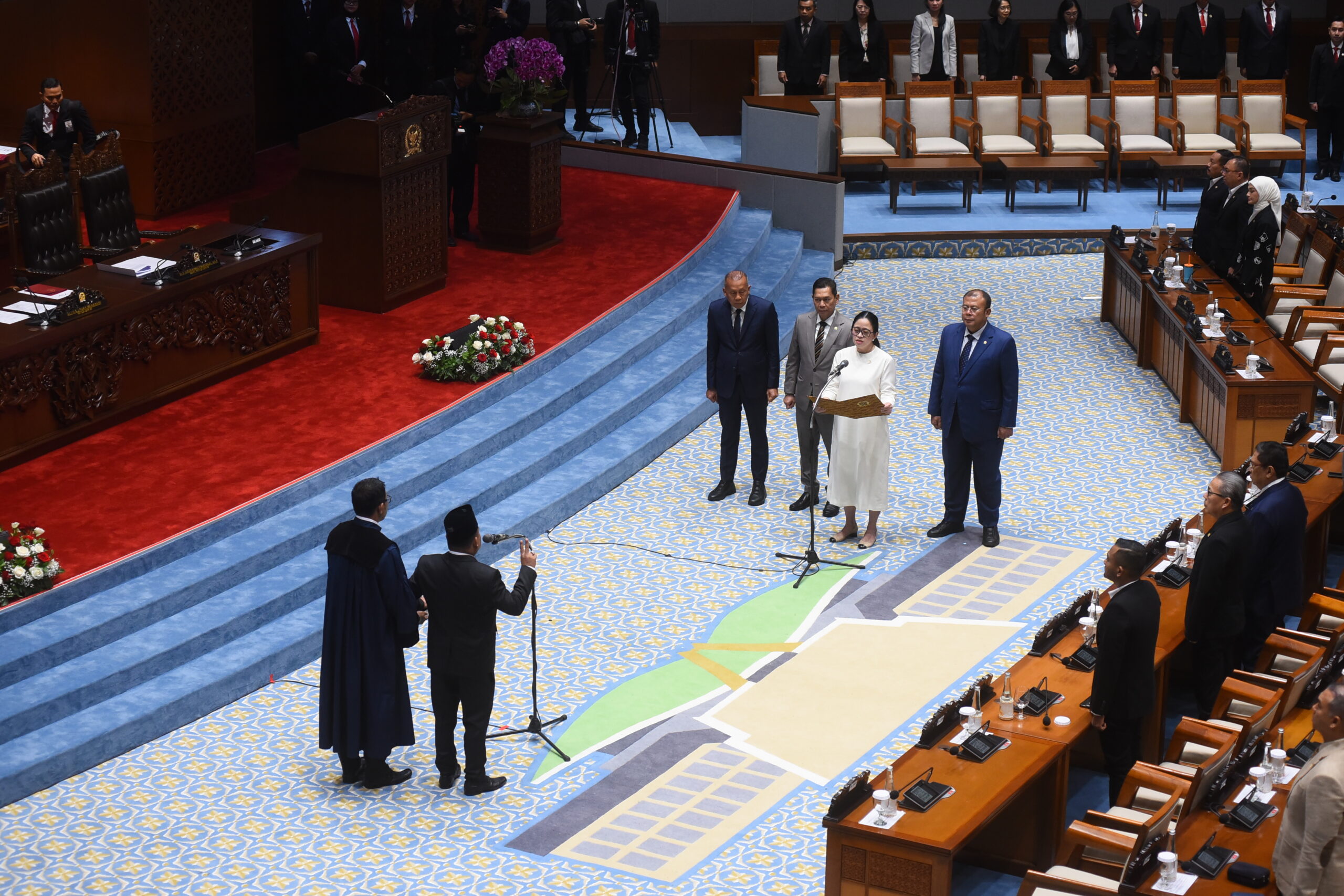 Pimpinan DPR RI resmi melantik Bias Layar dalam Rapat Paripurna DPR RI di Gedung Nusantara II, DPR RI, Senayan, Jakarta, Selasa (13/1/2026). Foto : Devi/Andri.