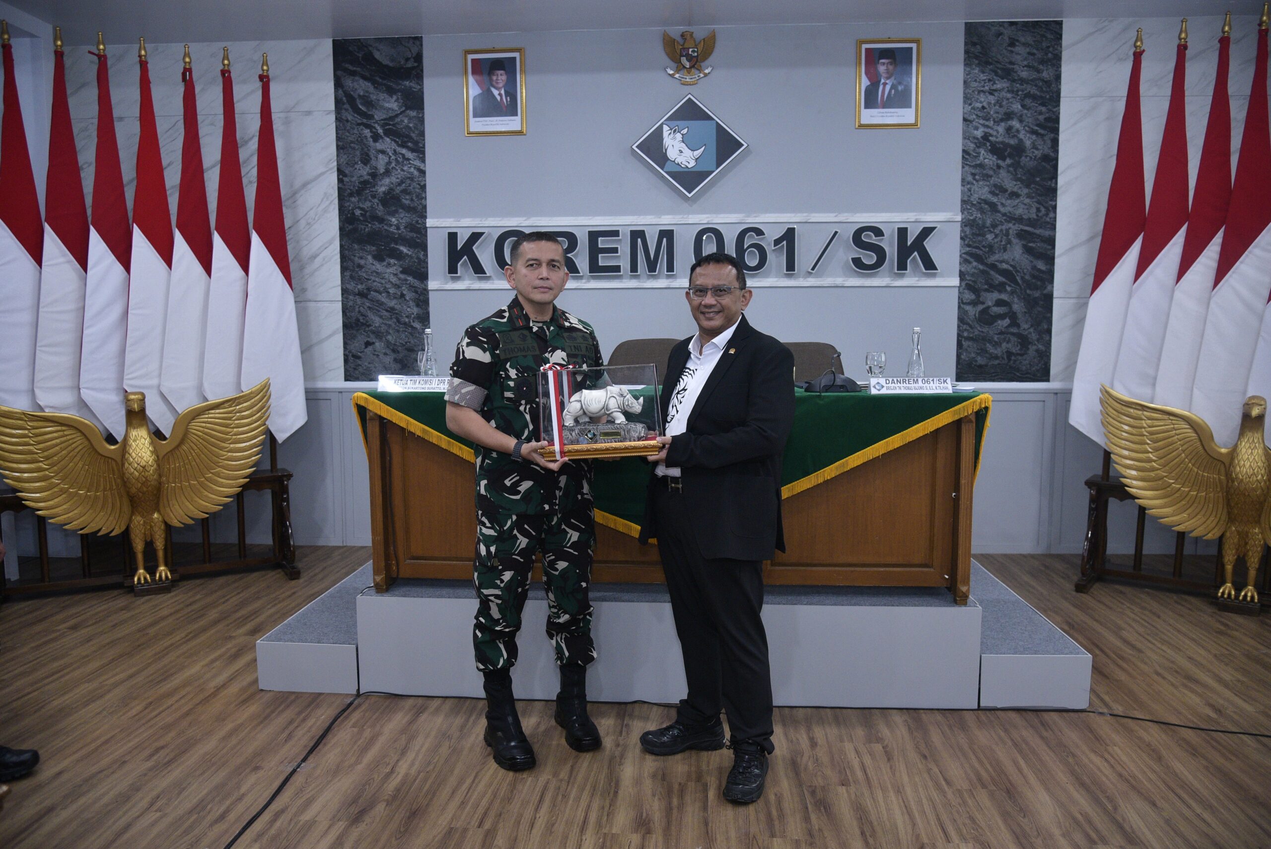 Wakil Ketua Komisi I DPR RI, Anton Sukartono Suratto saat Kunjungan Kerja Spesifik Komisi I DPR RI di Korem 061/Suryakancana, Bogor, Jawa Barat, Kamis (22/1/2026). Foto: Munchen/Mahendra.