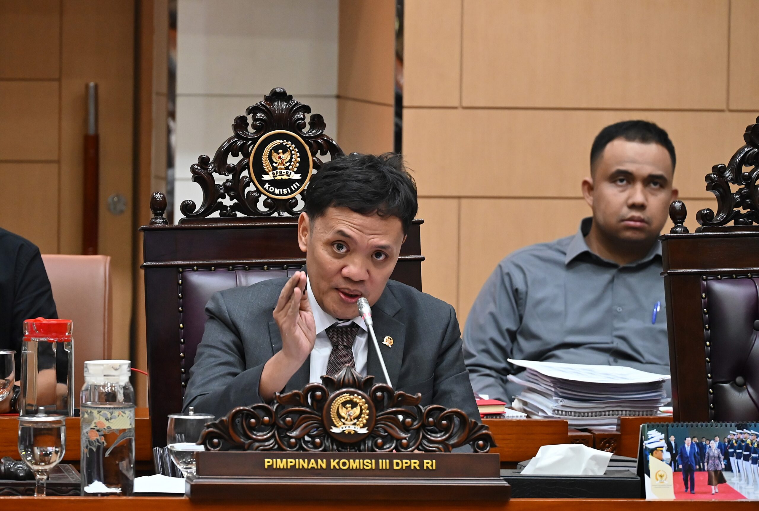 Ketua Komisi III DPR RI Habiburokhman dalam RDPU bersama Kepala Kejaksaan Negeri Sleman, Kapolresta Sleman, serta kuasa hukum Hogi Minaya yang digelar di Ruang Komisi III DPR, Kompleks Parlemen, Senayan, Jakarta, Rabu (28/1/2026). Foto : Aditya/Andri.