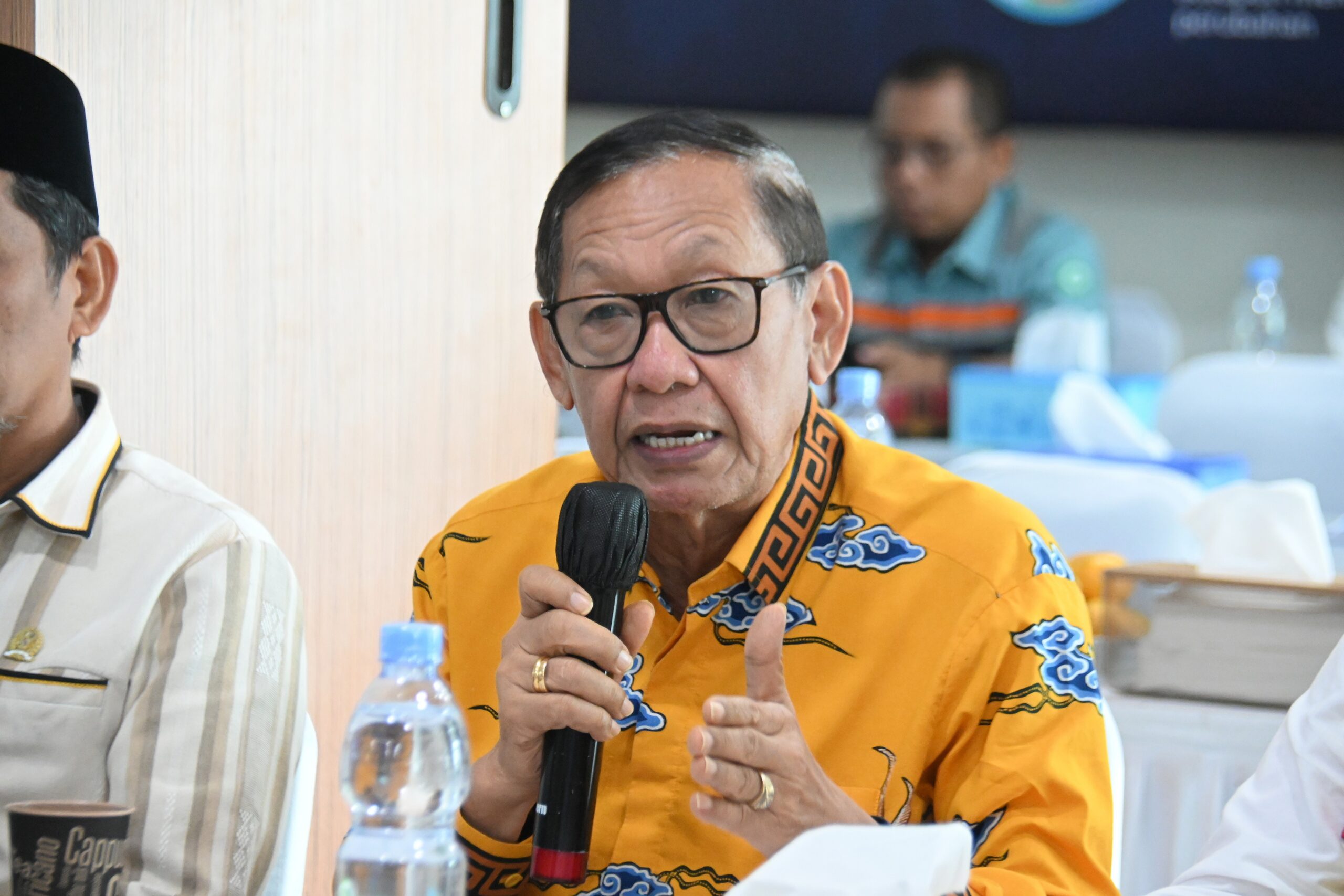 Anggota Komisi V DPR RI Hamka B. Kady, saat melakukan kunjungan kerja spesifik ke lokasi pembangunan Tol Serang–Panimbang, Serang, Banten, Kamis (22/1/2025). Foto: Fa/Karisma.