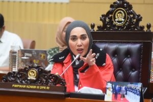 Wakil Ketua Komisi III DPR RI, Sari Yuliati saat membuka RDP di Ruang Rapat Komisi III DPR, di Gedung Nusantara I, DPR RI, Senayan, Jakarta, Kamis (15/01/2026). Foto: Dep/Mahendra.
