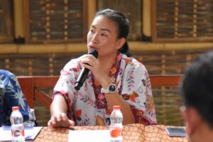 Wakil Ketua Komisi VII DPR RI, Rahayu Saraswati, saat mengikuti Kunjungan Kerja ke Kampung Wisata Kranggan, Tangerang Selatan, Jumat (23/01/26). Foto: Adi/Karisma.