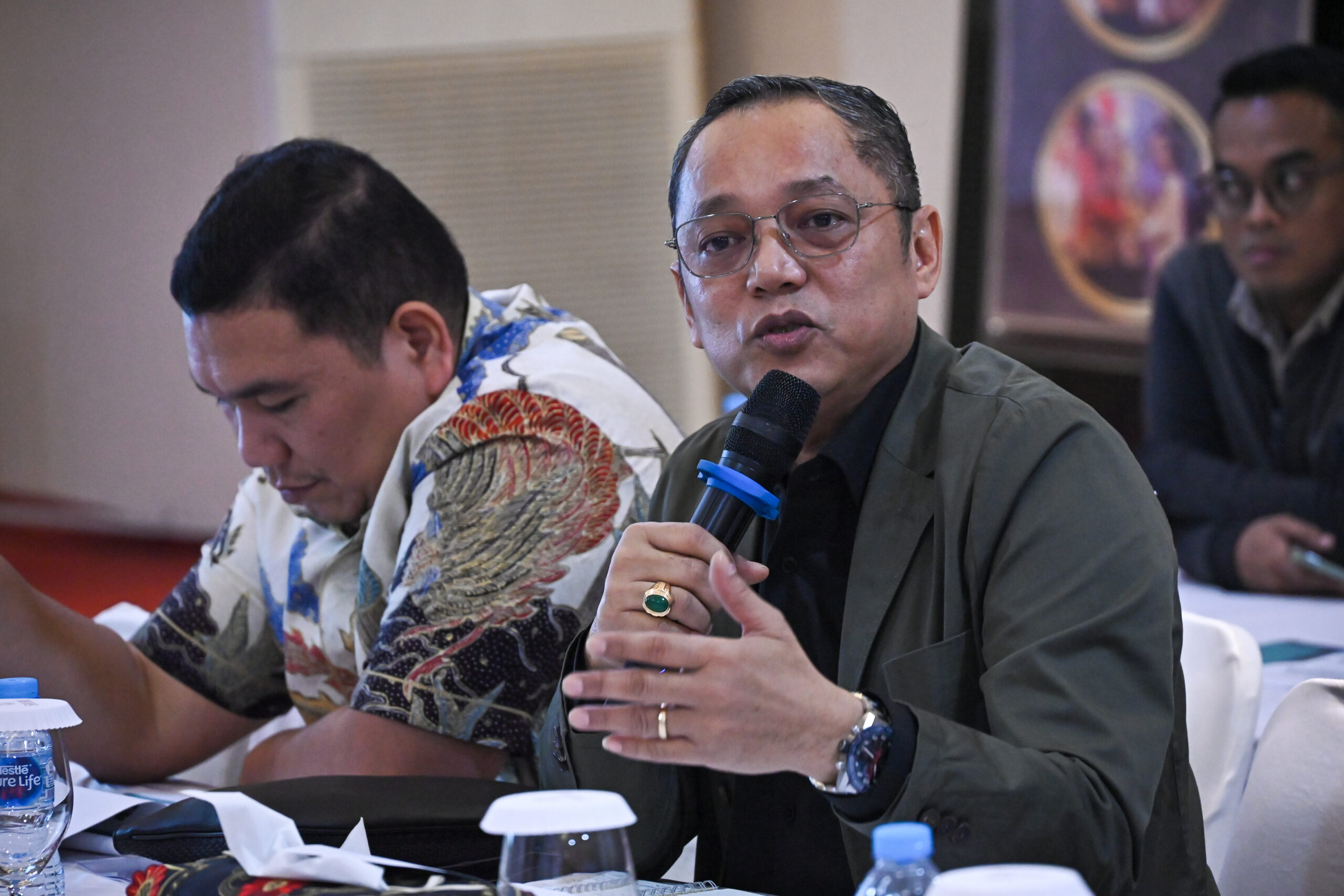 Anggota Komisi II DPR RI Deddy Yevri Hanteru Sitorus saat kunjungan kerja spesifik Komisi II DPR RI ke Kantor Wilayah ATR-BPN Jakarta Barat dan Jakarta Timur, Kamis (15/01/2026). Foto : Ndy/Andri