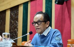 Anggota Komisi X DPR RI, La Tinro La Tunrung dalam RDP bersama Kepala Badan Pusat Statistik di Ruang Rapat Komisi X di Gedung Nusantara I, Senayan, Jakarta, Rabu (28/1/2026). Foto : Sari/Andri.