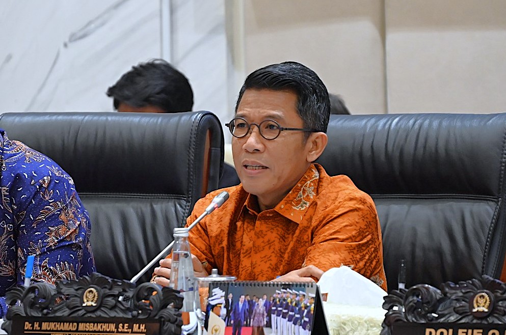 Ketua Komisi XI DPR RI Mukhamad Misbakhun saat memimpin Uji Kelayakan dan Kepatutan (fit and proper test) terhadap Calon Deputi Gubernur Bank Indonesia, Solikin M. Juhro, di Gedung Nusantara I, Senayan, Jakarta, Jumat (23/01/2024). Foto : Mahendra/Andri.