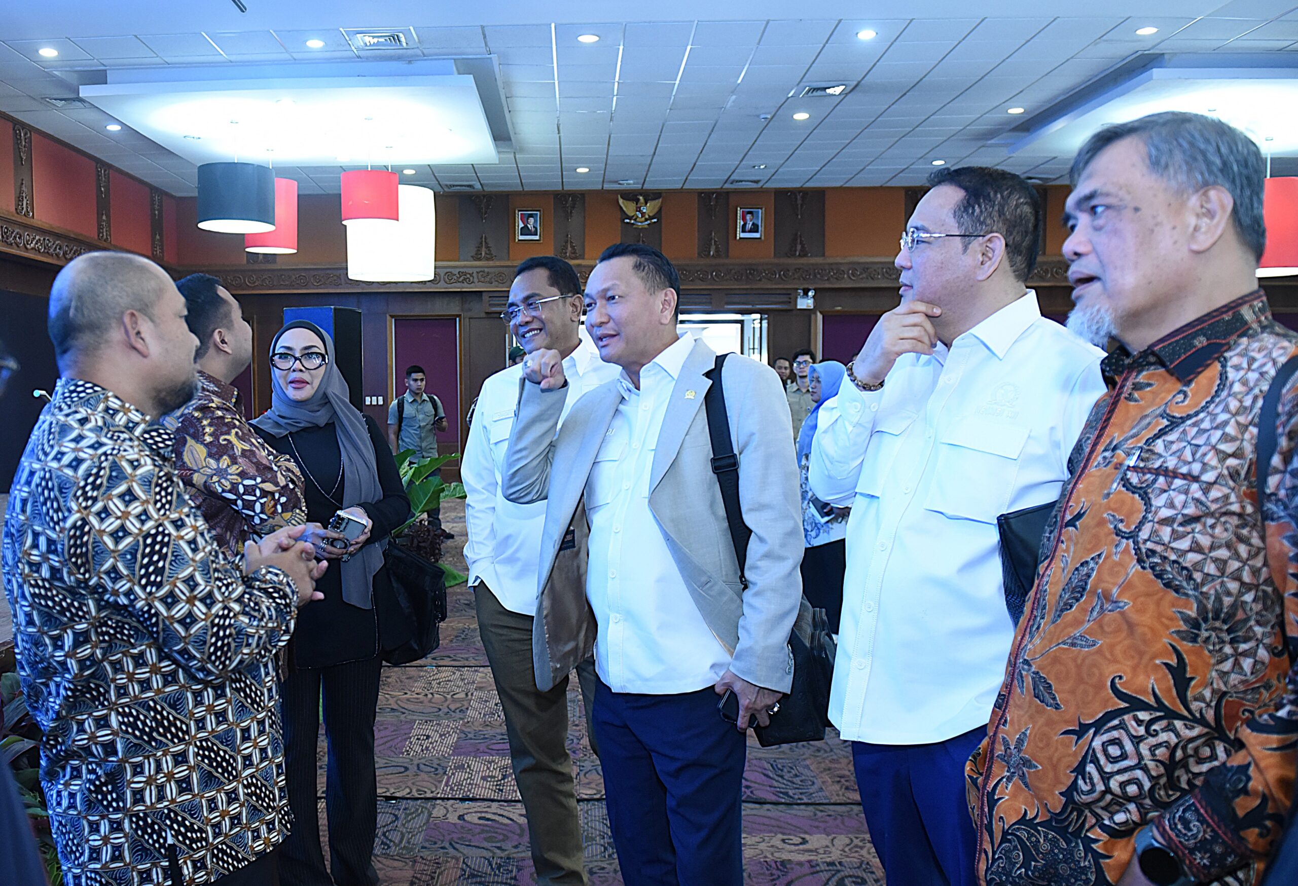 Ketua Komisi XII DPR Bambang Patijaya saat memimpin Tim Kunspek Komisi XII mengunjungi PT. Pertamina Hulu Rokan di Pekanbaru, Riau, Jumat (23/1/2026). Foto : Jk/Andri.