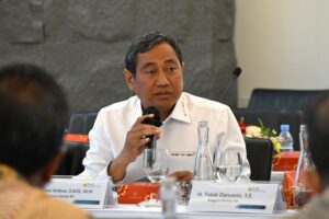 Anggota Komisi XII DPR RI, Rokhmat Ardiyan, usai mengikuti kunjungan kerja spesifik Komisi XII ke PLTGU Muara Tawar, Bekasi, Jawa Barat, Jumat (23/01/2025). Foto: Syn/Karisma.