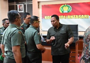 Anggota Komisi I DPR RI, Bambang Heri Purnama dalam Kunjungan Kerja Spesifik Komisi I DPR RI ke Korem 101/Antasari, Banjarmasin, Provinsi Kalimantan Selatan, Selasa (28/1/2026). Foto : Qq/Andri.
