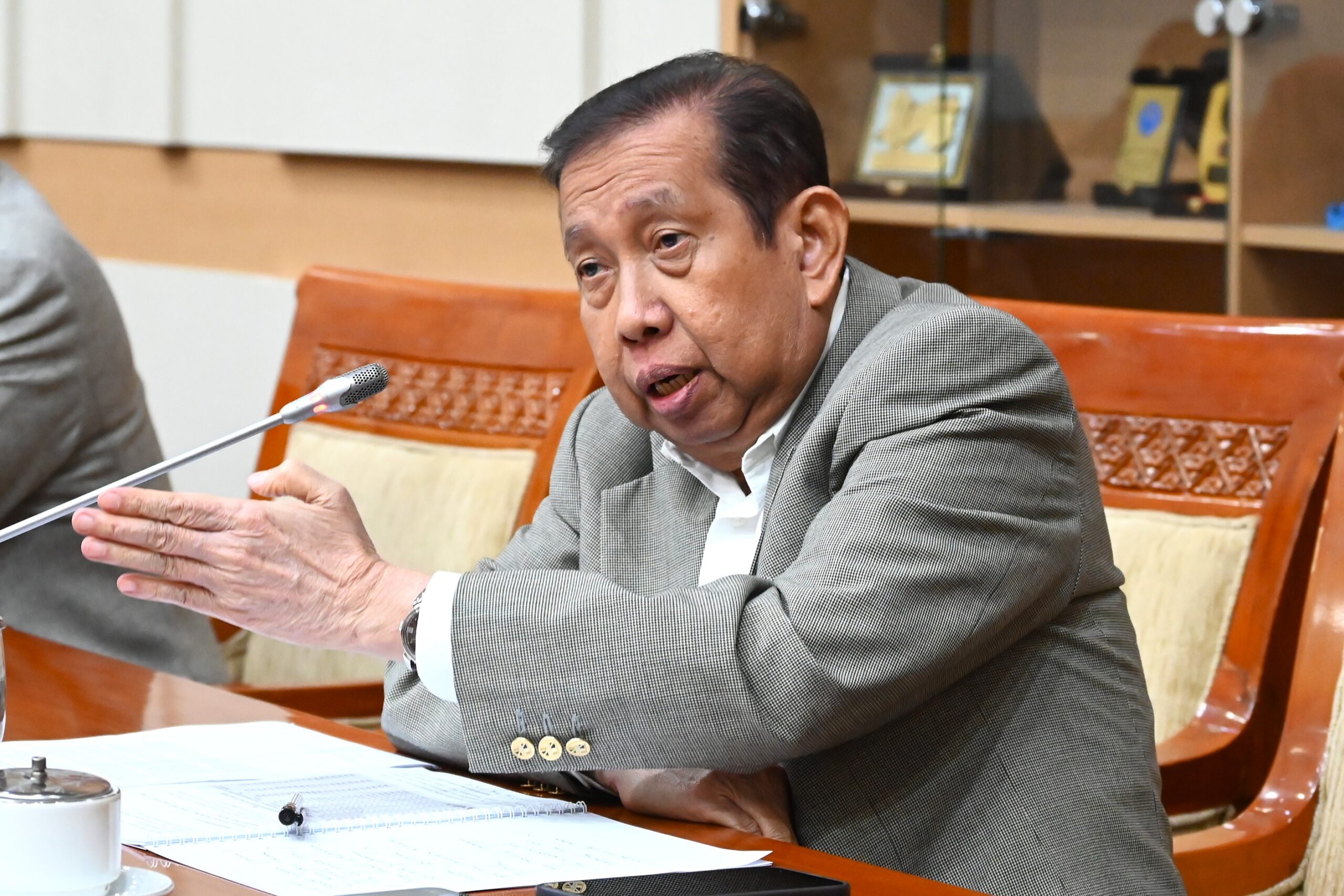 Anggota Komisi III DPR RI, Safaruddin Hoc dalam Rapat Dengar Pendapat Umum (RDPU) Komisi III DPR RI bersama Forum Solidaritas Hakim Ad Hoc Indonesia di Gedung Nusantara II, Senayan, Jakarta. pada Rabu (14/1/2026). Foto: Mahendra.