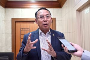 Anggota Komisi I DPR RI Junico Siahaan, saat diwawancarai oleh Parlementaria di Gedung Nusantara II, Senayan, Jakarta, Senin (9/2/2026). Foto: Arifman/Karisma.